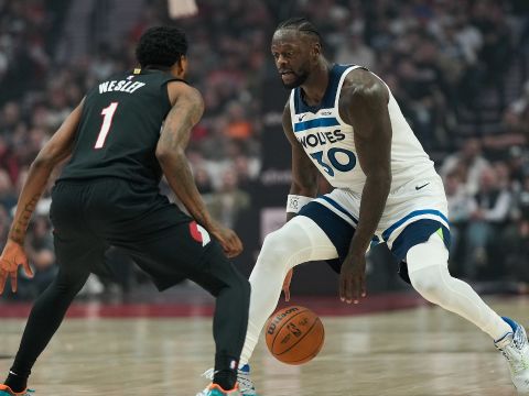 兰德尔vs开拓者集锦 全面发挥拿到19+7+6球队中流砥柱