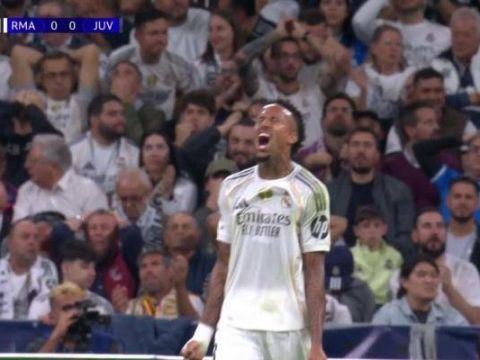 [射门高出]姆巴佩连续假动作过人，米利唐迎球怒射高出