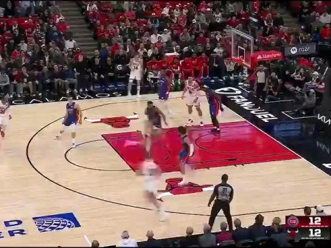 NBA常规赛：活塞vs公牛第1节中文解说回放