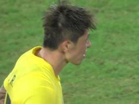 [进球视频]于睿解围不慎乌龙，三镇扳一球1-2十人新鹏城