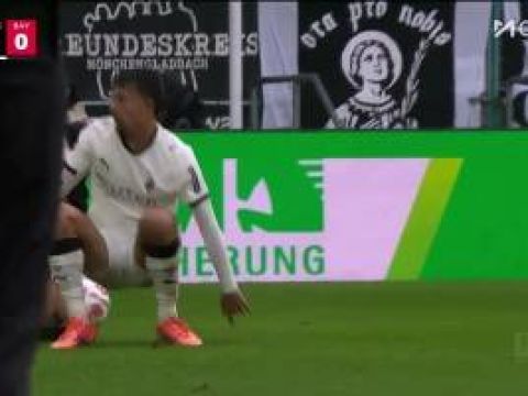 [红牌罚下] 韩国归化国脚真狠啊❗️卡斯特罗普飞铲迪亚斯，裁判将其红牌罚下