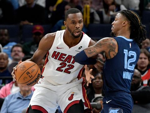 热火146-114灰熊 热火八人上双32分正面击败灰熊