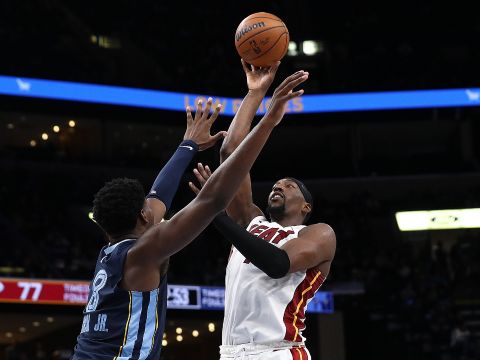 热火vs灰熊精华回放 热火八人上双32分正面击败灰熊