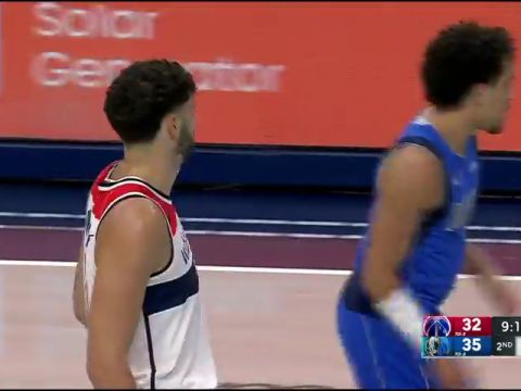 NBA常规赛：奇才vs独行侠第2节英文原声回放