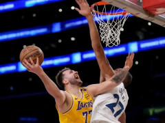 MVP！东契奇首节23分全场狂砍49分11板8助，刷新个人湖人生涯得分纪录