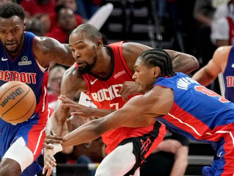 活塞115-111火箭 杜兰特空砍37分火箭不敌活塞遭遇两连败