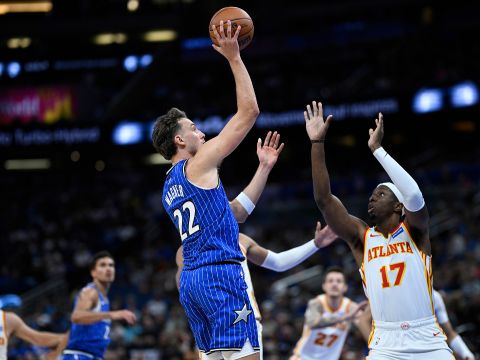 老鹰111-107魔术 小瓦27+6不敌特雷杨25+6惨遭逆转