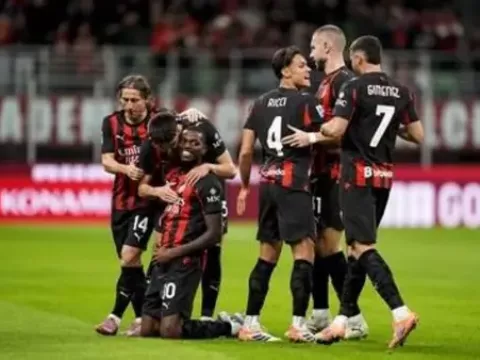 【全场回放】 AC米兰vs比萨 (石庆圣、李彦)