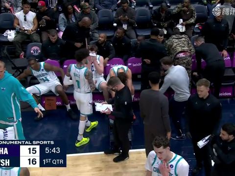 NBA常规赛：黄蜂vs奇才中文解说全场回放