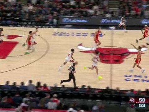 [特雷-杨集锦]又爱又恨！特雷-杨三分10中1得到21分3板 送出17次助攻失误1次