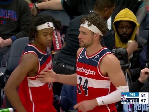 NBA常规赛：76人vs奇才第3节英文原声回放