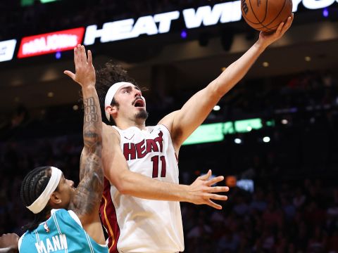 哈克斯vs黄蜂集锦 替补出战砍下全队最高28分4板5助表现亮眼