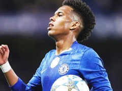 年轻有为！埃斯特旺和恩瓦内利联赛杯破门，位居联赛杯历史年轻球员进球排行榜第6、7名