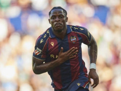 喀麦隆中锋艾永正被多加豪门所关注，巴萨对其签下的意愿强烈