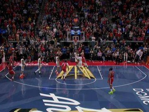 [小卡中投压哨绝杀]压哨的神！小卡生死时刻点起防守 干拔中投压哨绝杀！！