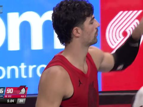 NBA杯小组赛：掘金vs开拓者第4节英文原声回放