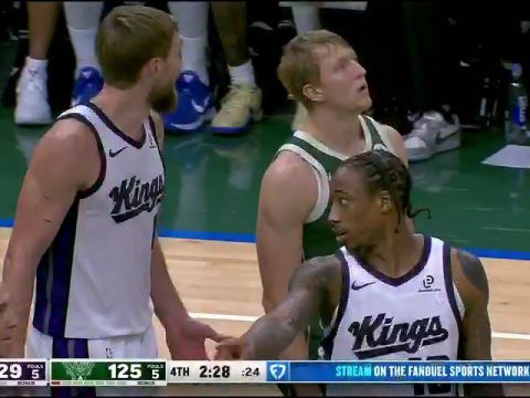 NBA常规赛：国王vs雄鹿第4节英文原声回放