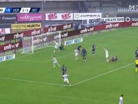 [进球视频]补时绝杀！巴雷拉传中 对手被干扰不慎送乌龙