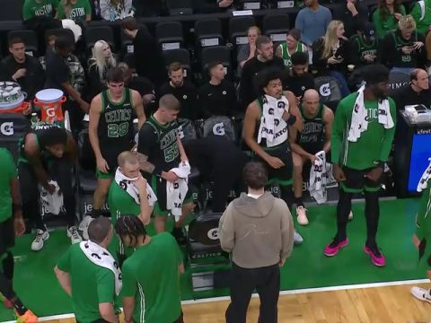 NBA常规赛：火箭vs凯尔特人第4节英文原声回放