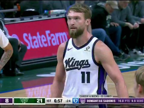 NBA常规赛：国王vs雄鹿第1节英文原声回放