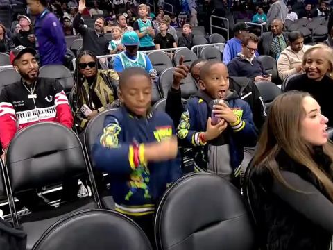 NBA常规赛：森林狼vs黄蜂第4节英文原声回放