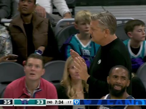 NBA常规赛：森林狼vs黄蜂第2节英文原声回放