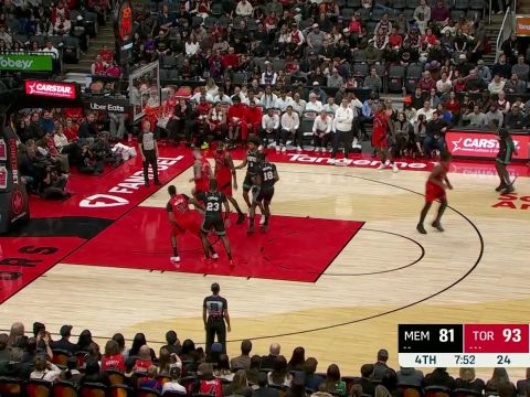 杰克逊vs猛龙集锦 拿到全队最高20分9篮板拼尽全力