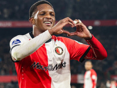 费耶诺德后卫谈拜仁传闻：队友经常拿这事开玩笑，我专注于成长