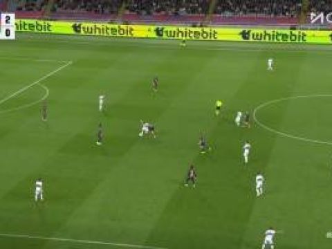 [进球视频] 巴萨造越位失败丢球！拉法-米尔带球突进打远角破门！