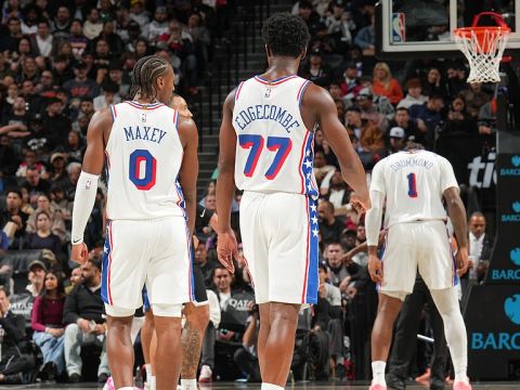 76人vs篮网精华回放 乌布雷29分率队五人得分上双送对手六连败