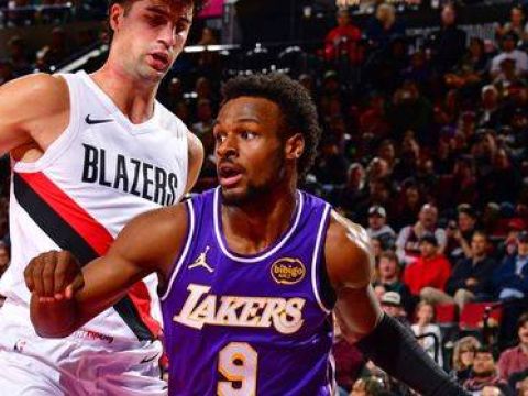 [布朗尼集锦]🤩不得了！布朗尼替补屡送妙传贡献6助全队最高 外加5分1板1断