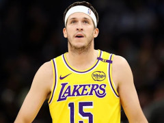 湖人主帅：里夫斯在昨天的比赛出现腹股沟酸痛，明天会公布更详细的信息