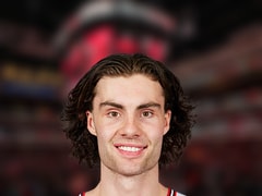 NBA每日助攻王：约什·吉迪12助攻(2025年11月05日)