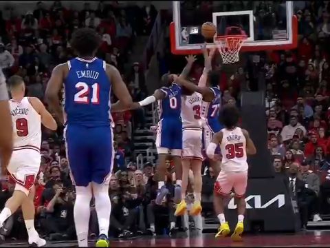 76人vs公牛第4节英文原声回放