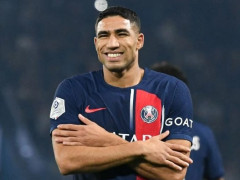 记者：阿什拉夫的腿没有骨折，目前对球员的伤势保持谨慎态度