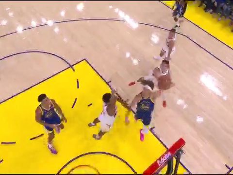 NBA常规赛：太阳vs勇士第1节英文原声回放