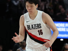 美记：杨瀚森被下放后并没有远离球队核心体系，唯一的区别只是训练时间不同