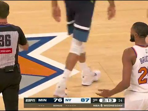 NBA常规赛：森林狼vs尼克斯第3节英文原声回放