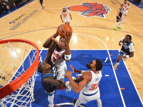 森林狼114-137尼克斯 尼克斯全民皆兵6人得分上双轻松战胜森林狼