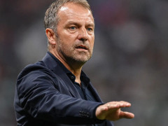 六台：弗里克对近期媒体在破坏球队的团结稳定感到不满