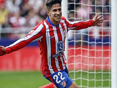 状态回温！小西蒙尼夺得马竞10月最佳球员奖项