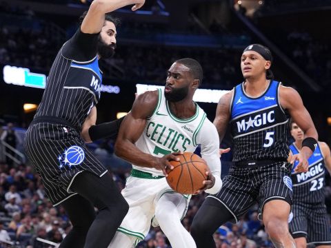 [腾讯全场集锦]?魔术7人上双力克绿军 小瓦格纳27+6 贝恩22+7 杰伦·布朗32+9