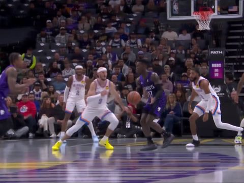 德罗赞vs雷霆集锦 18分5篮板3助攻连突带投难阻失利