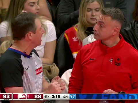 NBA杯小组赛东部A组：猛龙vs老鹰第4节英文原声回放