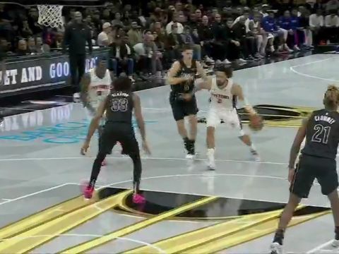 活塞vs篮网第4节英文原声回放