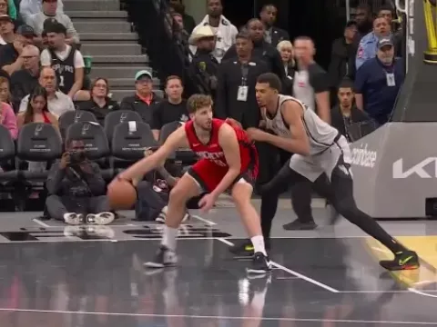 【全场回放】 马刺vs火箭 (王晓晨、周鹏、刘铁、秋童)