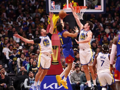 勇士104-129掘金 约基奇26+9+9掘金六人上双大胜残阵勇士