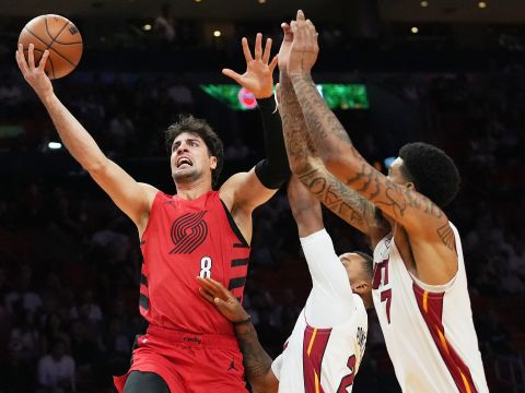 阿夫迪亚vs热火集锦 空砍33+11+8高效投射难救主