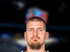 NBA每日失误王：尼古拉·约基奇8失误(2025年11月09日)