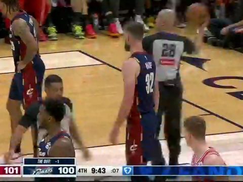 NBA常规赛：公牛vs骑士第4节英文原声回放